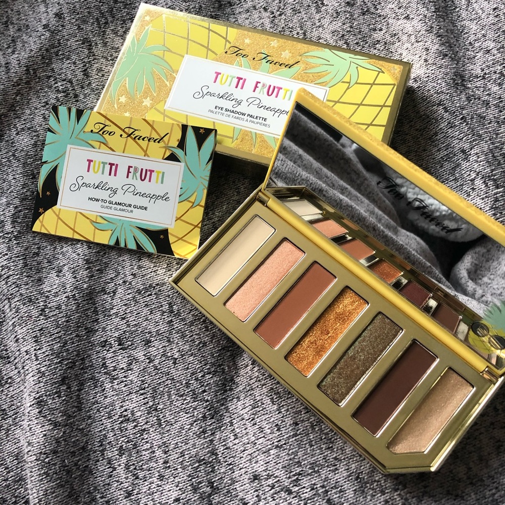 Too Faced Sparkling Pineapple Eyeshadow Palette